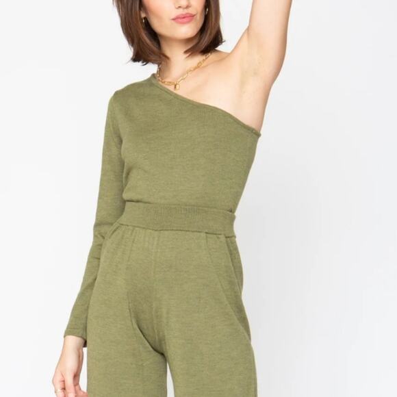 NEW Callahan Knitwear Revolve Two Piece Top and Bottom Knit Set Sage Green - Picture 3 of 16